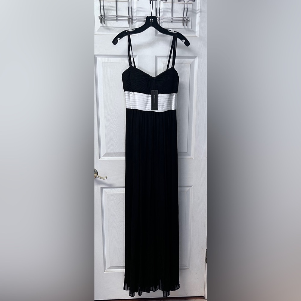BCBGMaxAzria Adjustable Strap Black and White  Formal Gown size 4